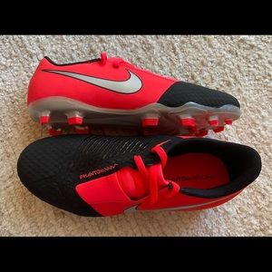 Nike Jr Phantom Venom Academy FG ⚽️ socce…